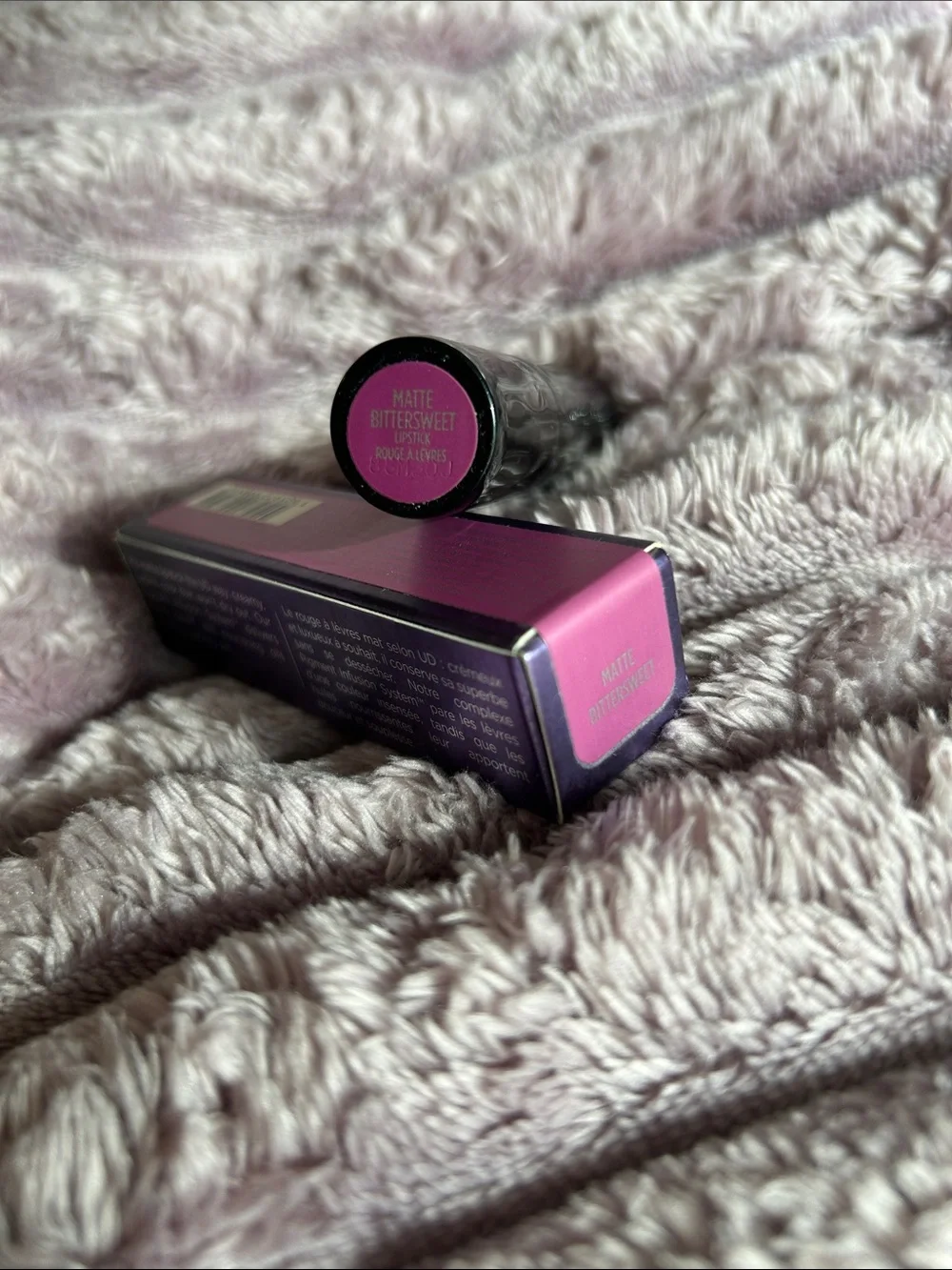 NIB Urban Decay Revolution Lipstick - Bittersweet (Matte)